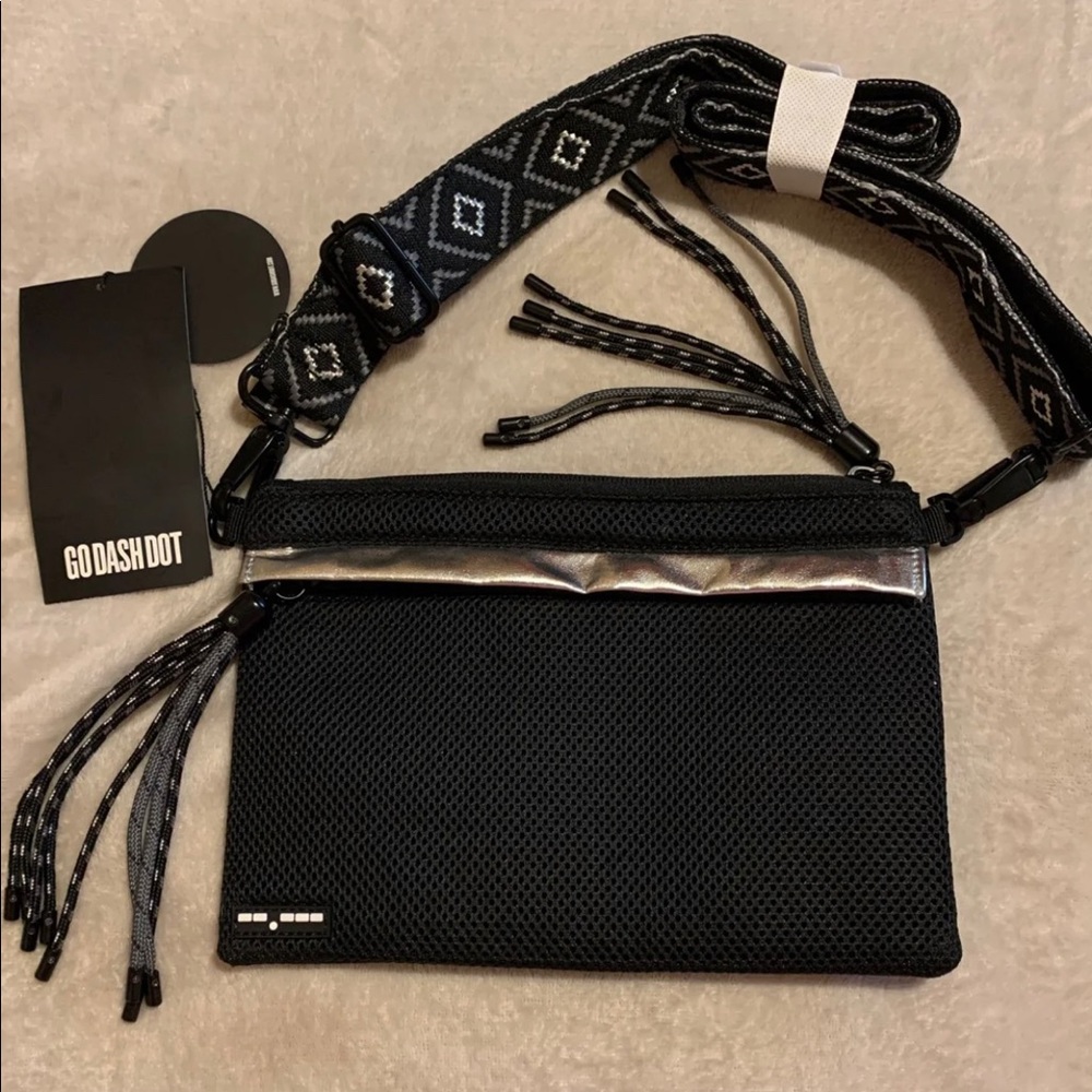 Go dash dot.  Crossbody Black/Silver